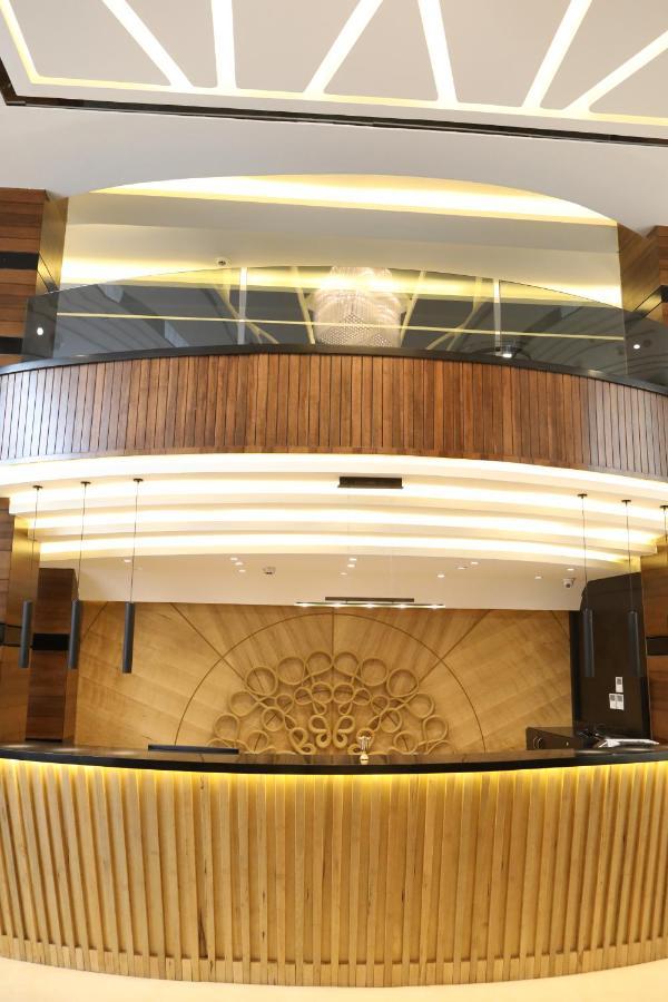 فندق صحارى الخليج Sahara Gulf Hotel Apartments Amán Exterior foto